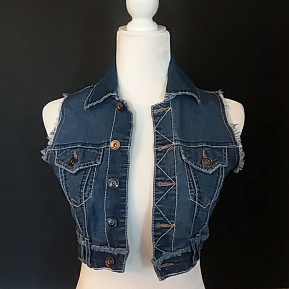 Junior's jean vest